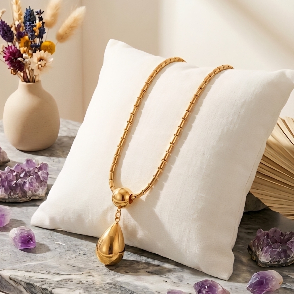 Modern Luxe 18K Gold Plated Teardrop Pendant Necklace Trendy Minimalist Chic